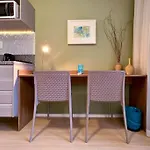 Flat Novo, Com Localizacao Privilegiada.
