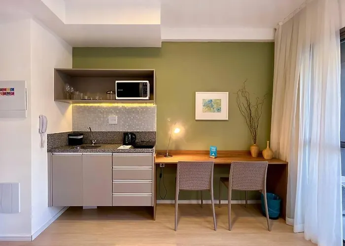 Flat Novo, Com Localizacao Privilegiada.