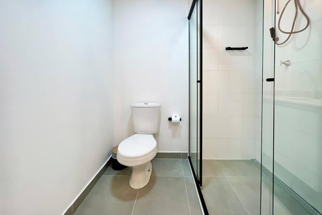 Apartamento Flat Novo, Com Localizacao Privilegiada.