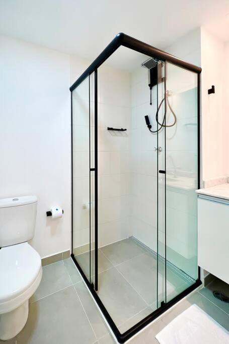 Flat Novo, Com Localizacao Privilegiada. Apartamento São Paulo
