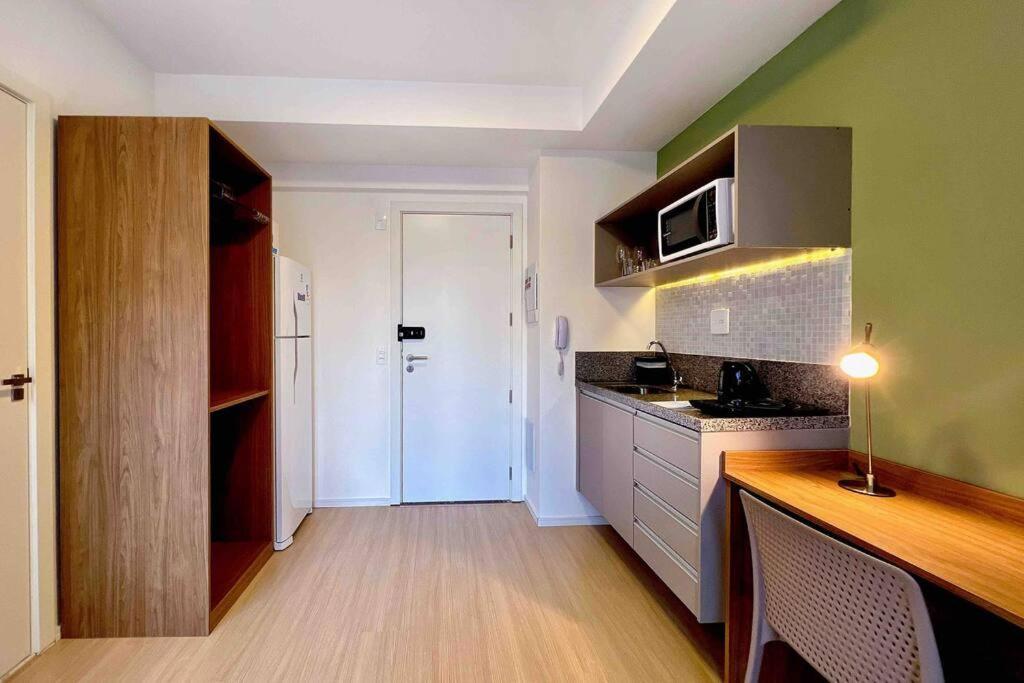 Flat Novo, Com Localizacao Privilegiada. Apartamento *
